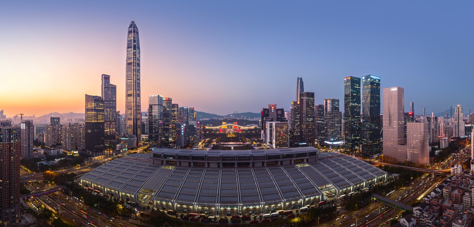 卓越集团banner.jpg 卓越集团banner.jpg
